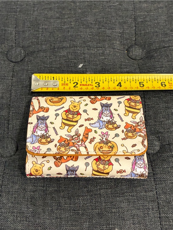 Loungefly Handbags - Loungefly Cream Winnie the Pooh & Friends Card Wallet
